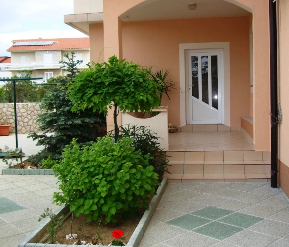 1 Bedroom Comfort Suite with courtyard view