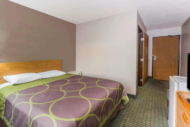 Super 8 St. Charles