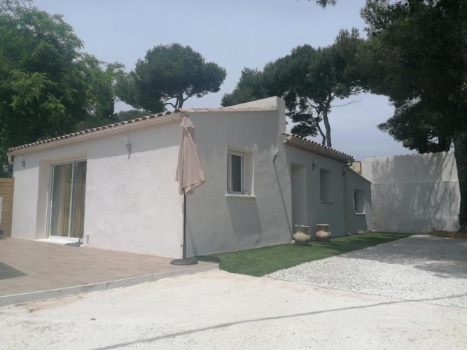 2 Bedrooms Cottage
