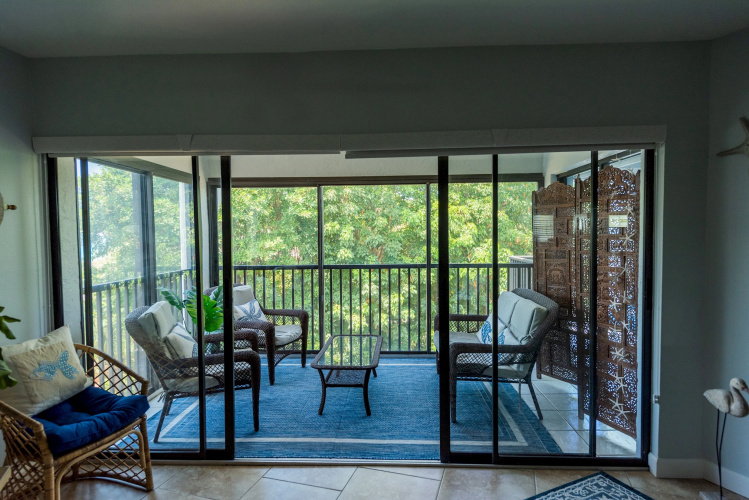Sun Plaza West Unit 204