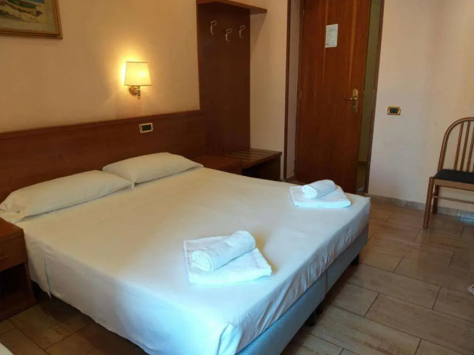 Alex City Inn III