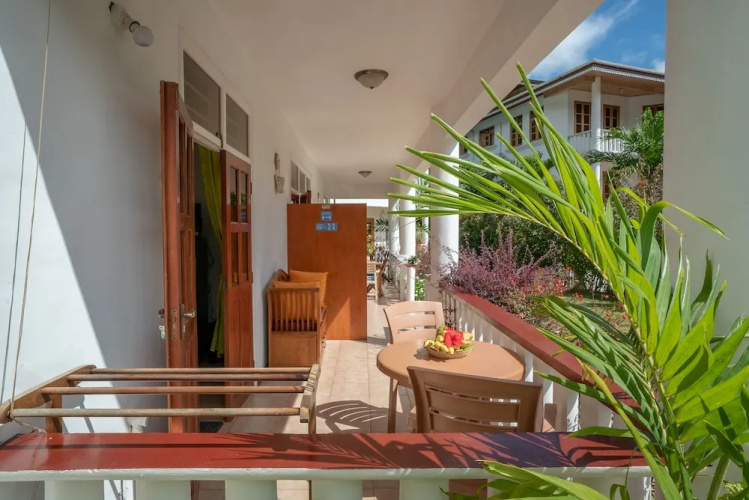 La Maison Hibiscus
