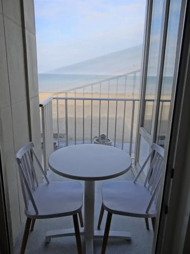 Coastal Comfort With Views
