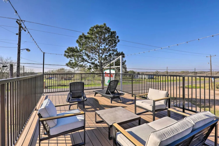 Unique Texas Home in Converted Gas Station!