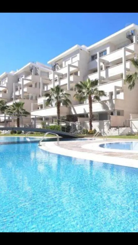 Fabulous Apartment with large pool near beach