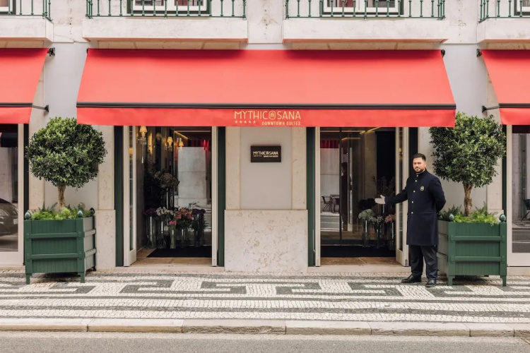 MYTHIC SANA Downtown Suites - New Opening