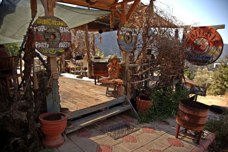 Caliente Bungalows - Adults Only