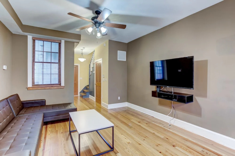 Luxurious Historic Home 1 Block From Inner Harbor