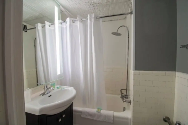 Deluxe Double room with city view