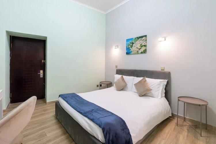 Standard Double room with view