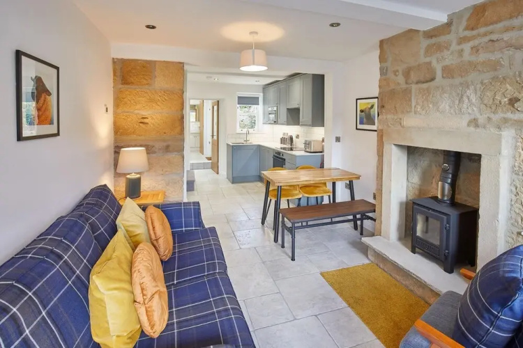 Host Stay Old Stone Cottage