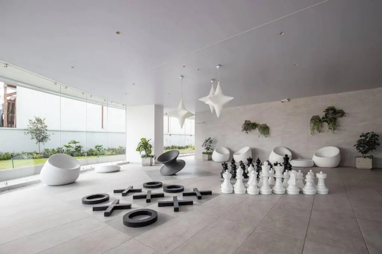 comfortable apartment floor 23