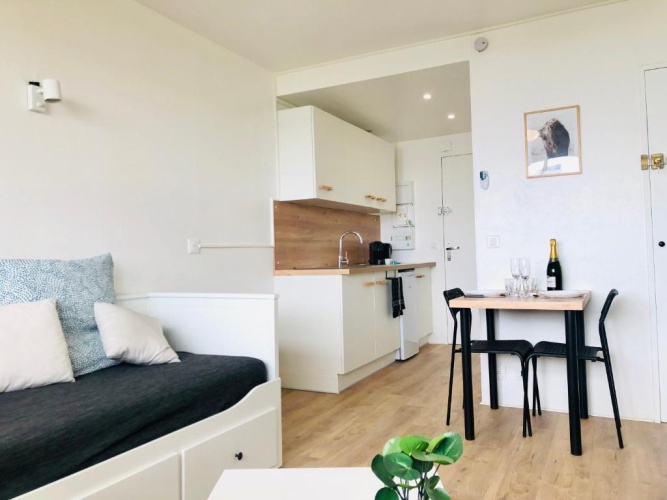 1 Bedroom Apartment