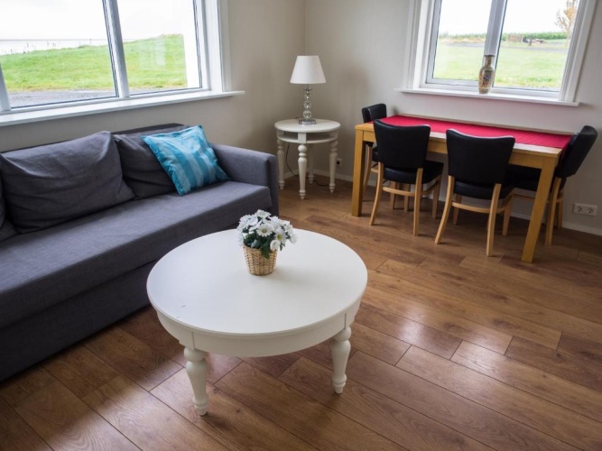 2 Bedrooms Apartment with ocean view