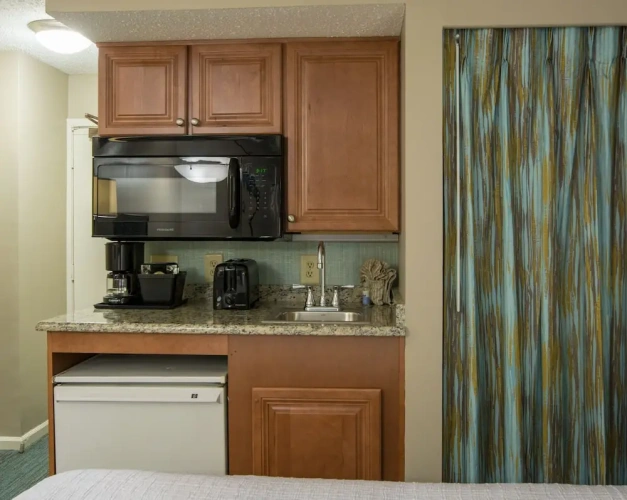 Standard room with balcony and oceanfront