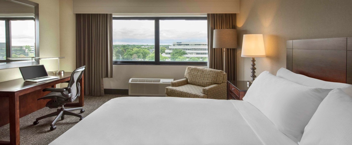 DoubleTree by Hilton Chicago Schaumburg photo 8