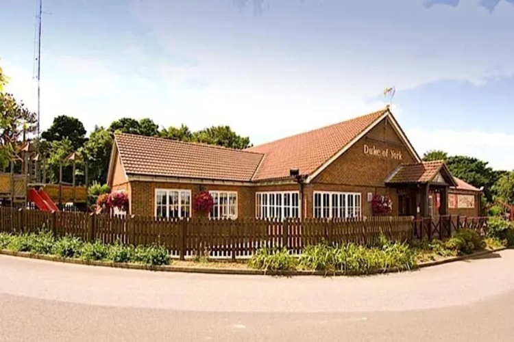 Premier Inn Dover East
