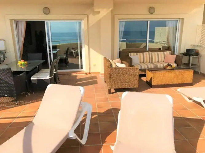 Beach Penthouse Bermuda Beach 4