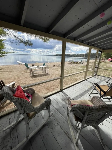 Friendly Inn Limit 5 3 Bedroom Cottage
