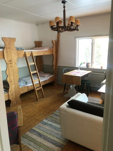 2 Bedrooms Cottage