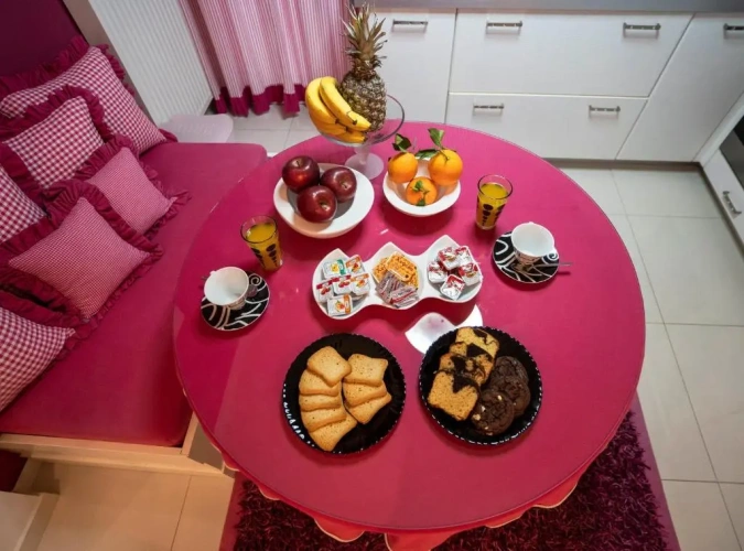 2 Bedrooms Apartment