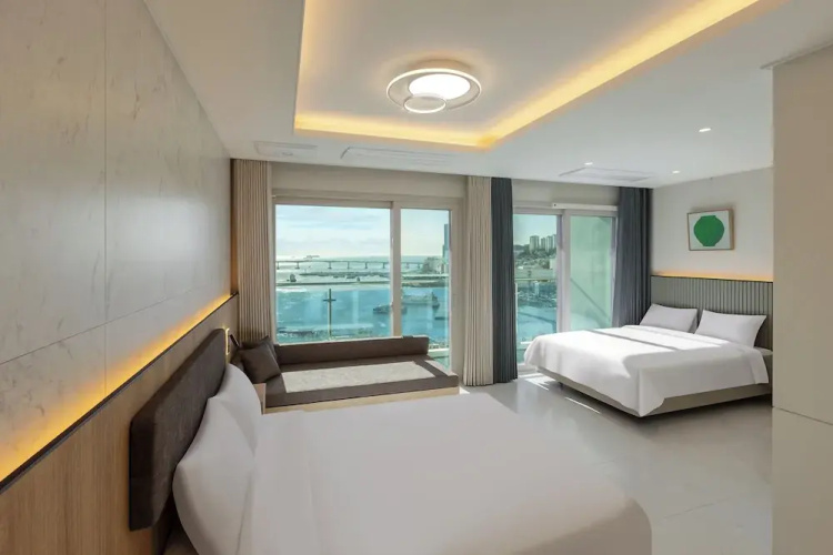 NewCZ Nampo Hotel
