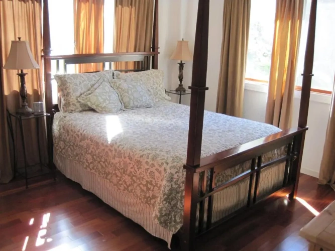 3 Bedrooms Cottage