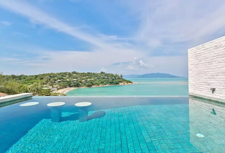 8BR Luxury Villa steps to Beach