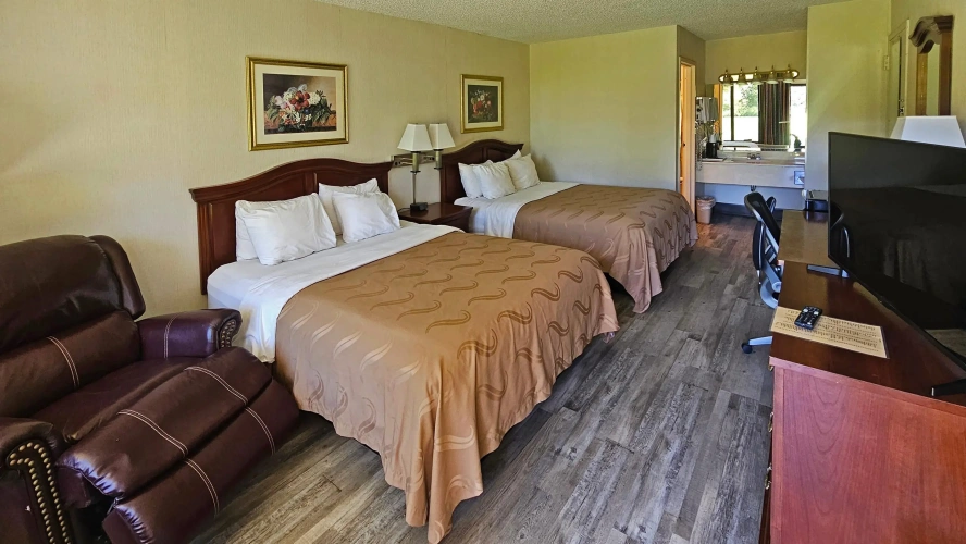 Standard Quadruple room