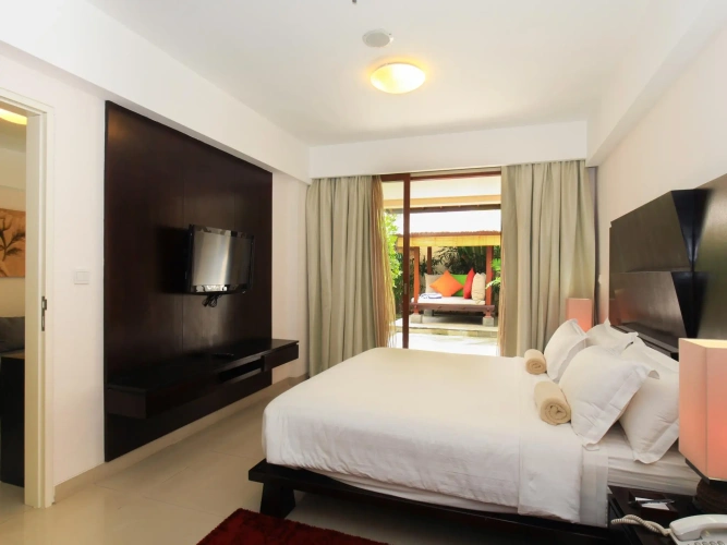 2 Bedrooms Apartment