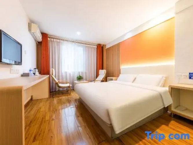 Yijia Hotel