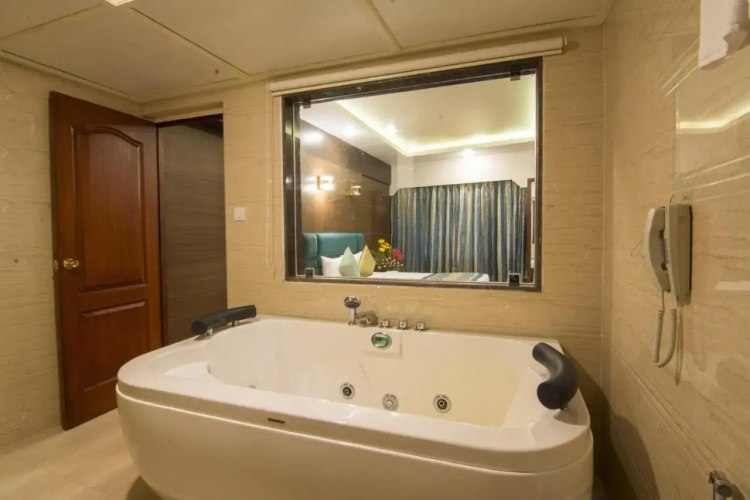 Shenbaga Hotel & Convention Center