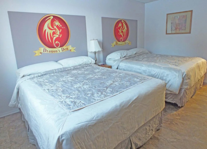 Dragon's Den Hotel