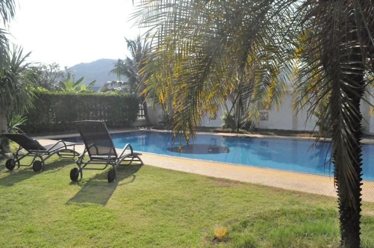 4 Bedrooms Villa