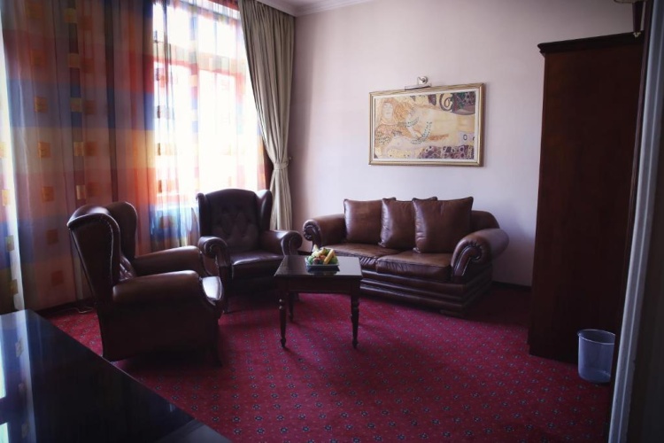 Suite with balcony and with view