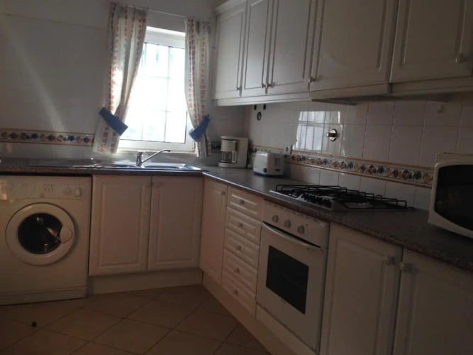 3 Bedrooms Cottage