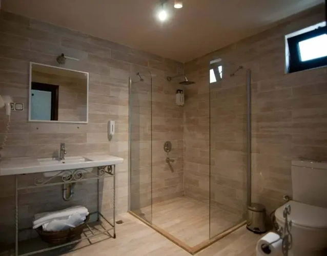 Comfort room