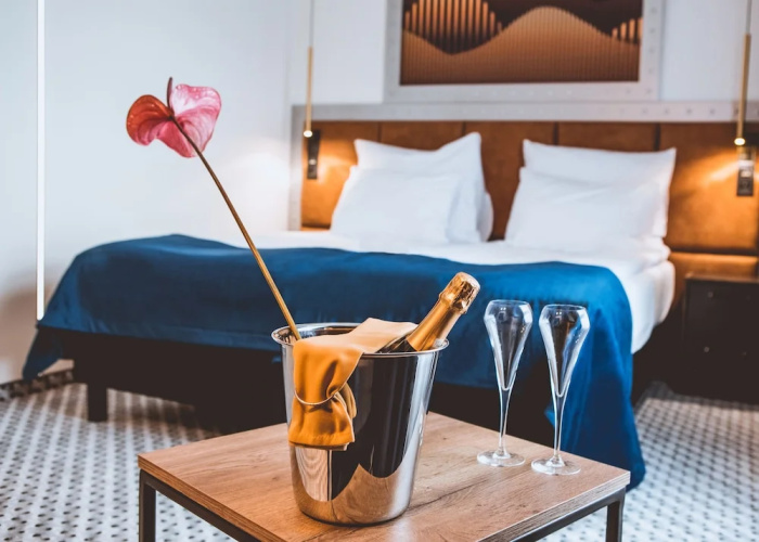Hotel M23