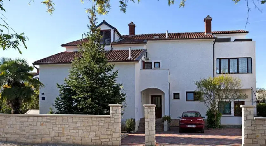 Apartments Villa Elena