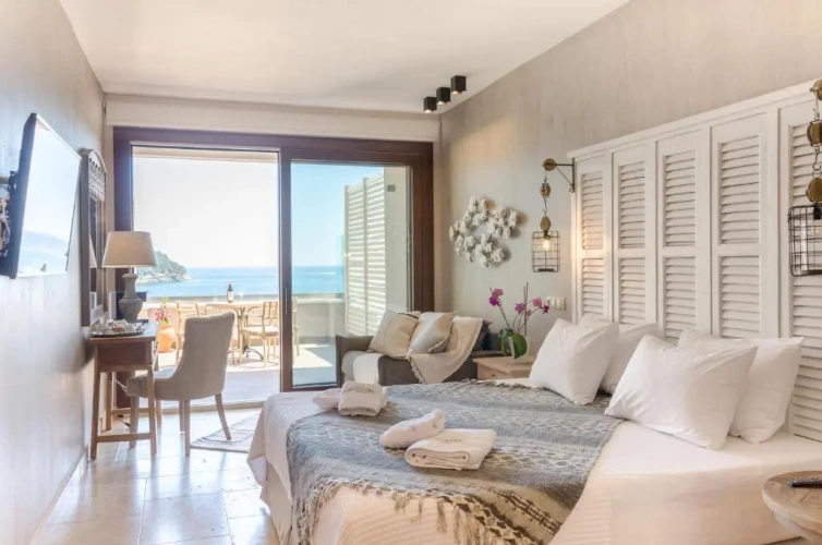 Deluxe Junior Suite