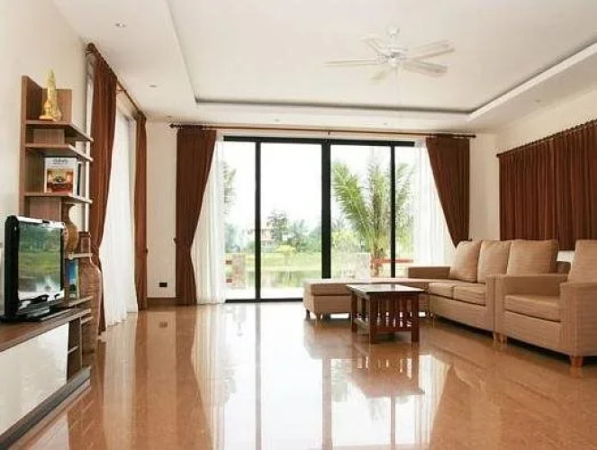 Phoenix Lakeside Pool Villa