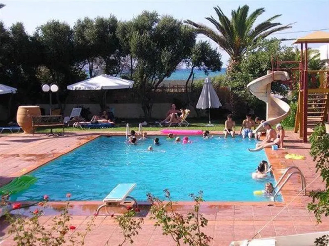 Kritzas Beach and Bungalows