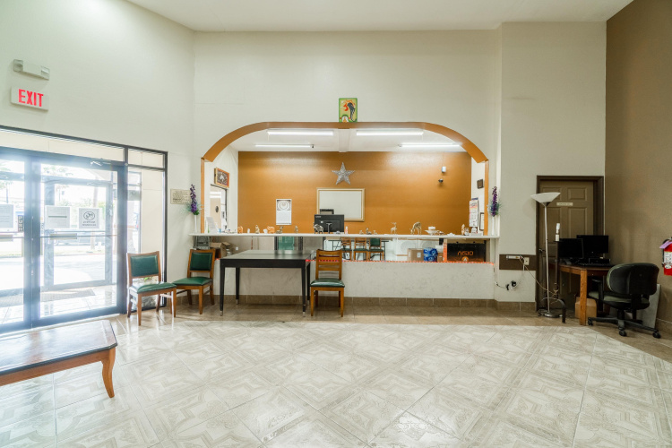 Lone Star Inn & Suites