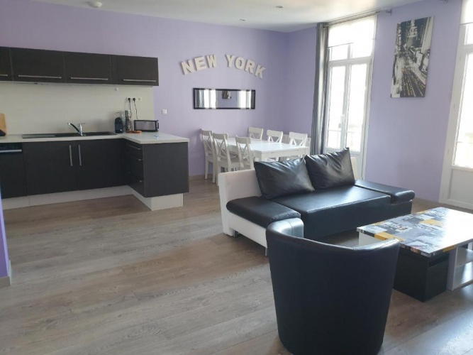 2 Bedrooms Apartment
