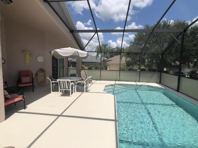 4 Bedrooms Villa