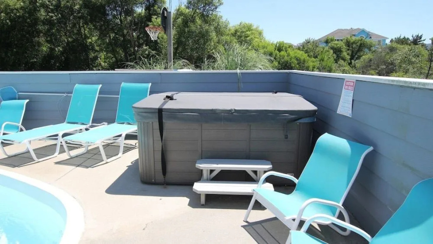Flip Flops and Pop Tops - 7 Br Home