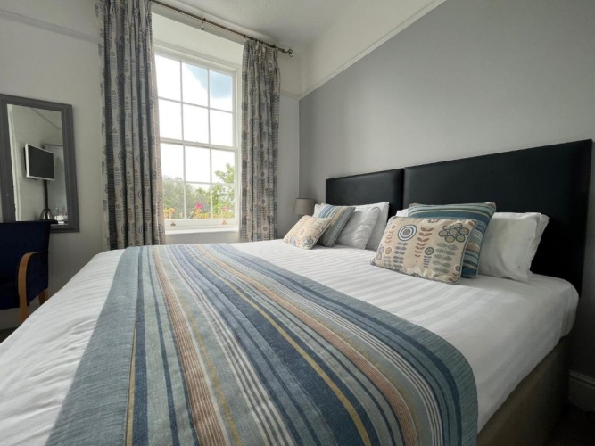 Standard Double room with view