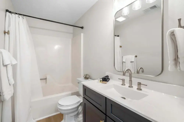 Avondale Hideaway Condo for 6