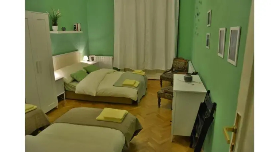 Cat and Co Guesthouse