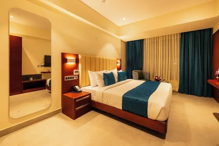 Luxury Double room with city view